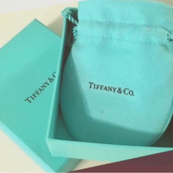 Brand new Tiffany Heart and key, has box and pouch. $350.00 - Picture 2 of 3